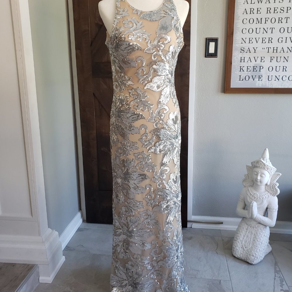 Badgley Mischka Size 8 Sequin and Nude gown